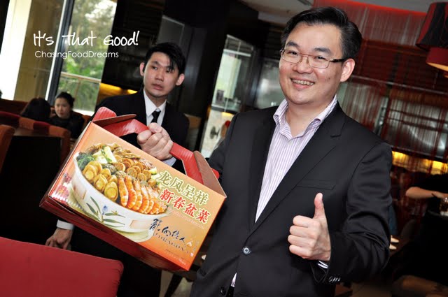 CHASING FOOD DREAMS: Dragon-I Restaurant: Luxurious Chinese New Year