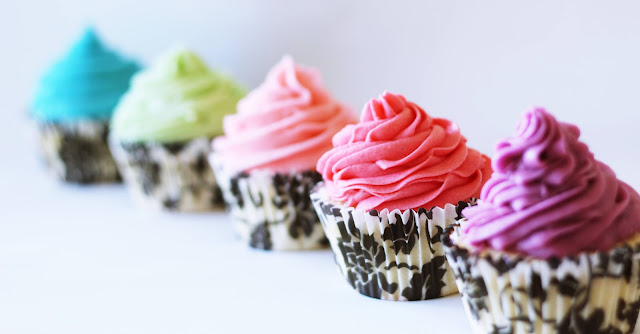 Bicos de confeitar para fazer voltinhas em cupcakes