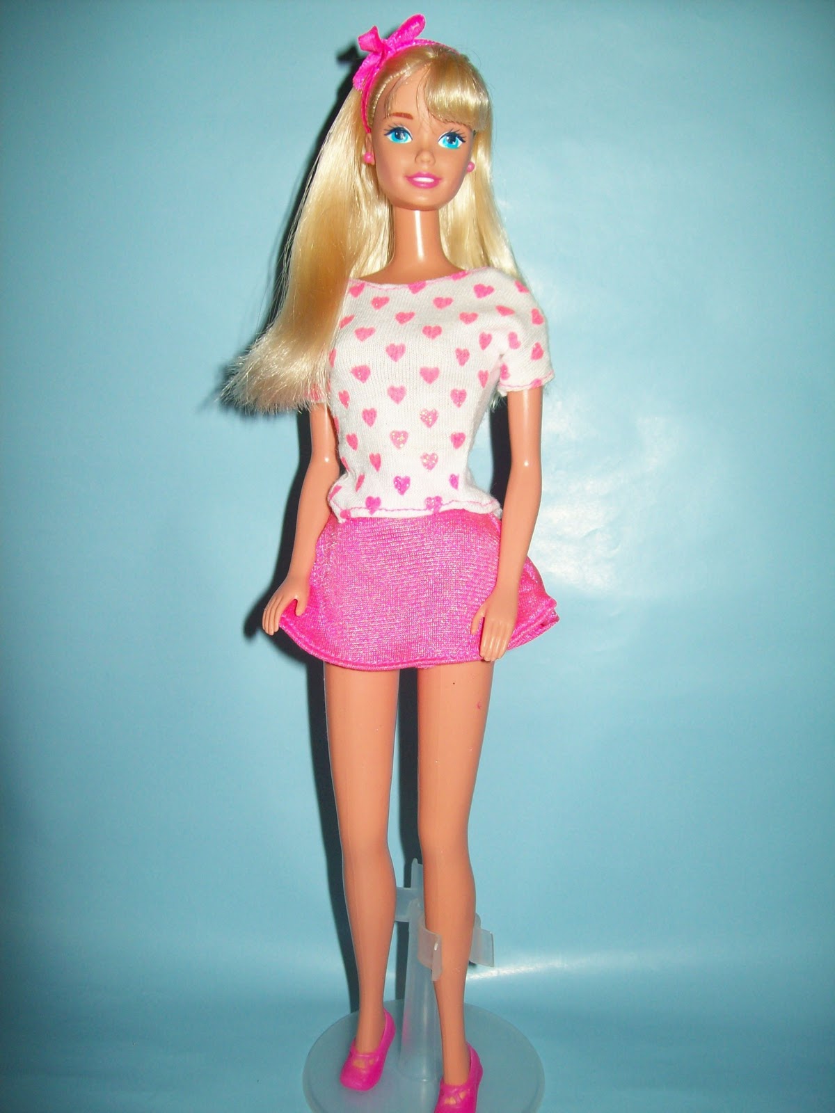 ToY CiTy : PRETTY HEARTS BARBIE DOLL.
