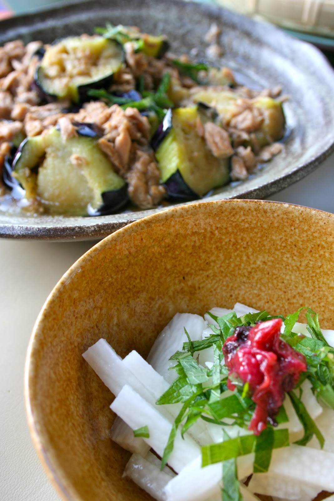 yukoscooking fried eggplant with tuna fish / Nagaimo with pickled plum