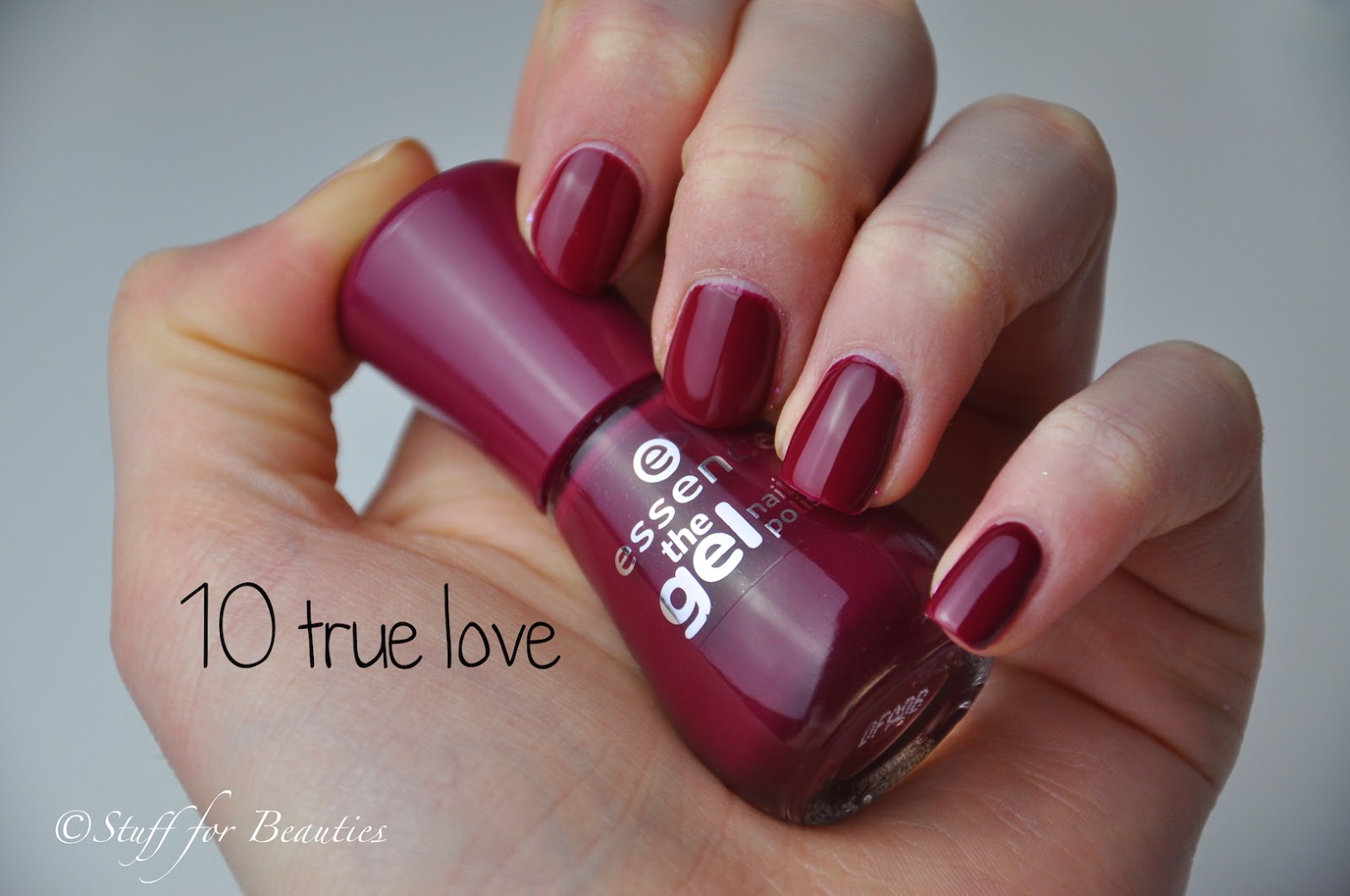 Mrs Super Sophia Essence The Gel Nail Polish Rot Und Rosatone Tragebilder Und Review