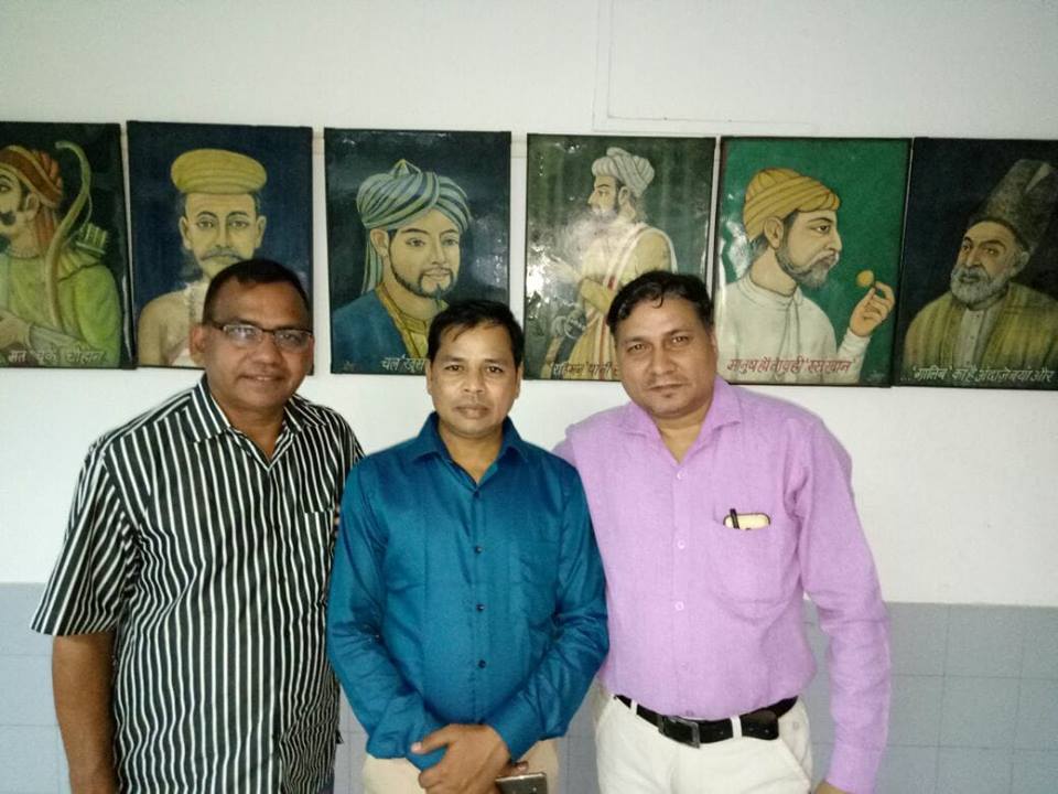 विजय न्यूज़ समाचार पत्र के मुख्य संपादक श्री विजय दिवाकर जी के साथ जगदीश मीणा जी और संजय कुमार गिरि