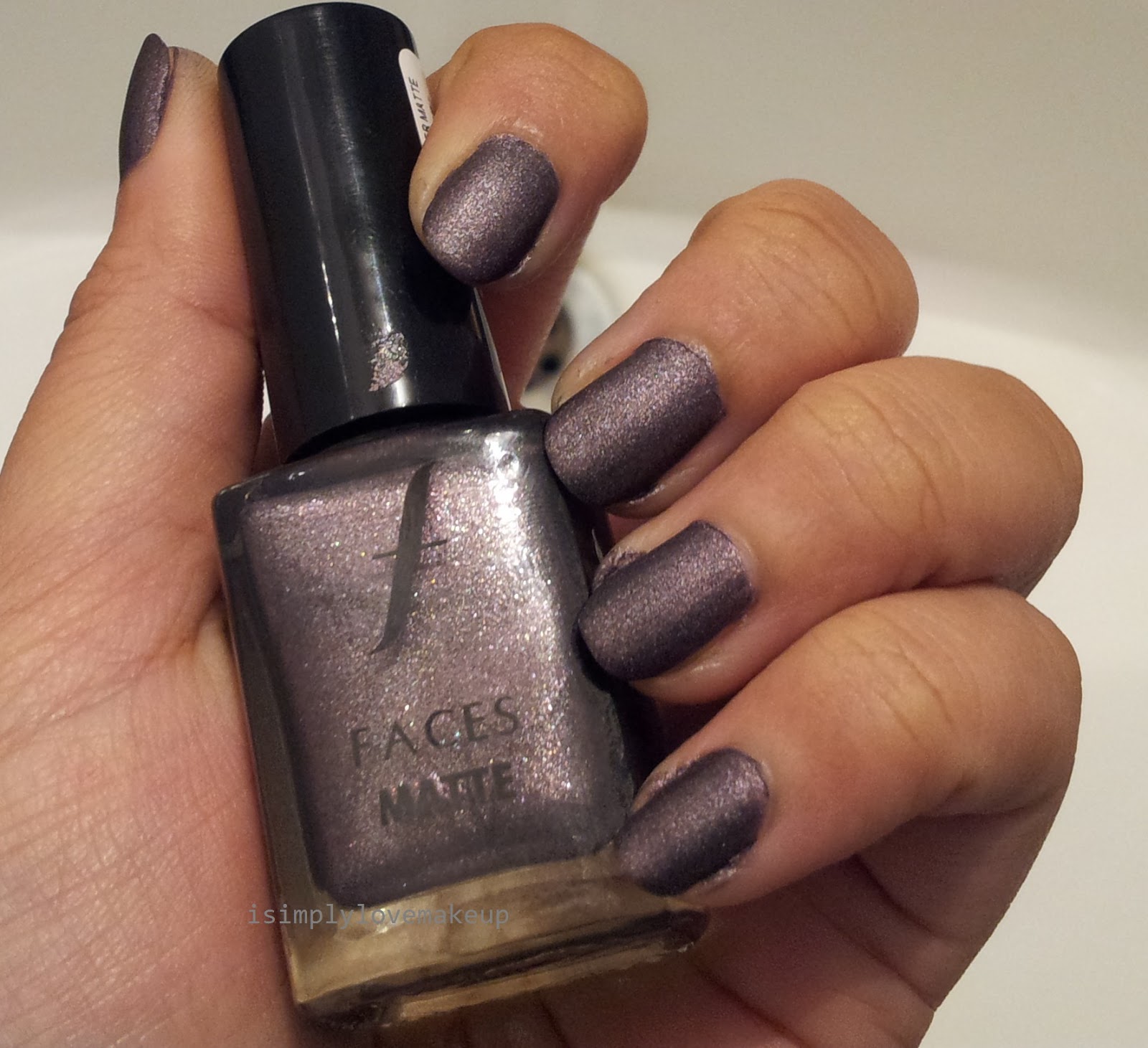 Matte Nail Varnish