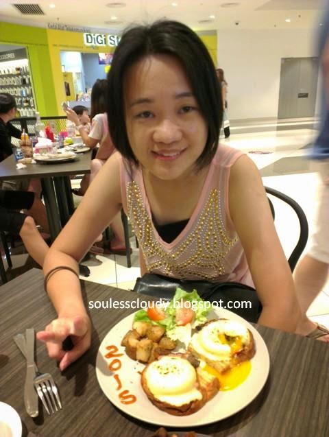IKON Connaught Egg Benedit