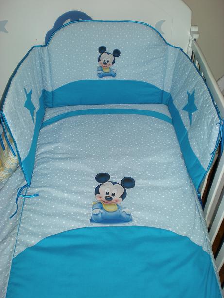 Edredon_mickey_bebe.JPG