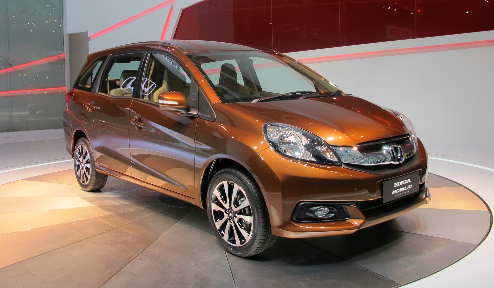 Harga Honda Mobilio 2014 dan Spesifikasi Lengkap | JDM-Modifikasi