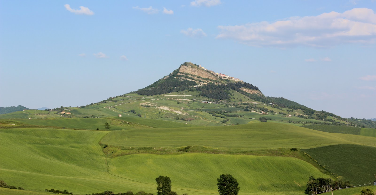 Cairano, Italy The many sides of Cairano May 12, 2012