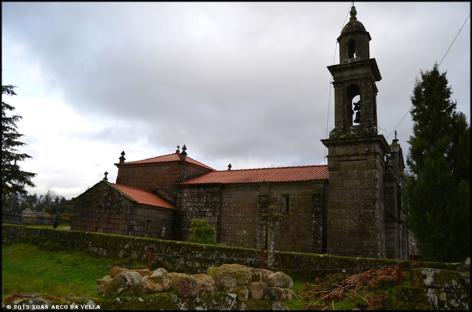 XOAN ARCO DA VELLA IGLESIA DE ANCEU PONTE CALDELAS