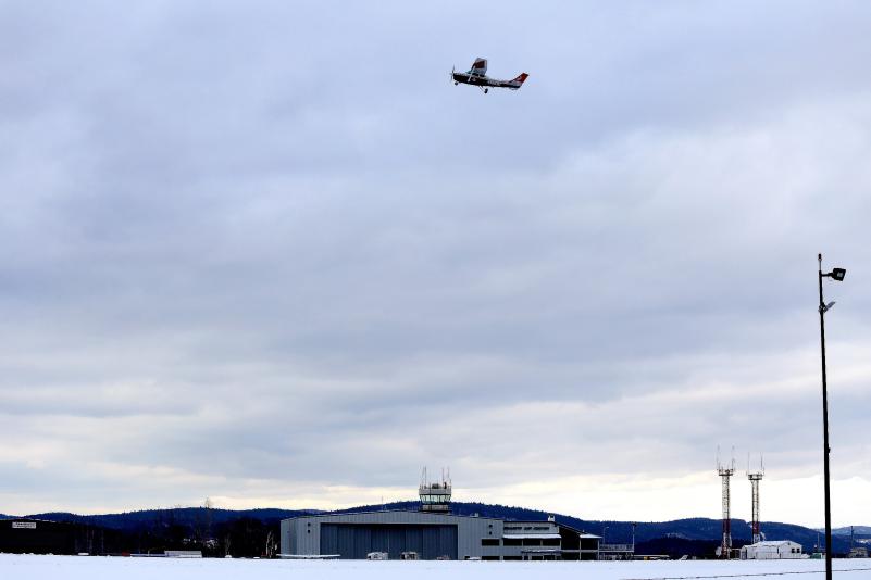 Kathryn's Report City Envisions Airport’s Future Cape Air Reaches 10,000Passenger Mark Again