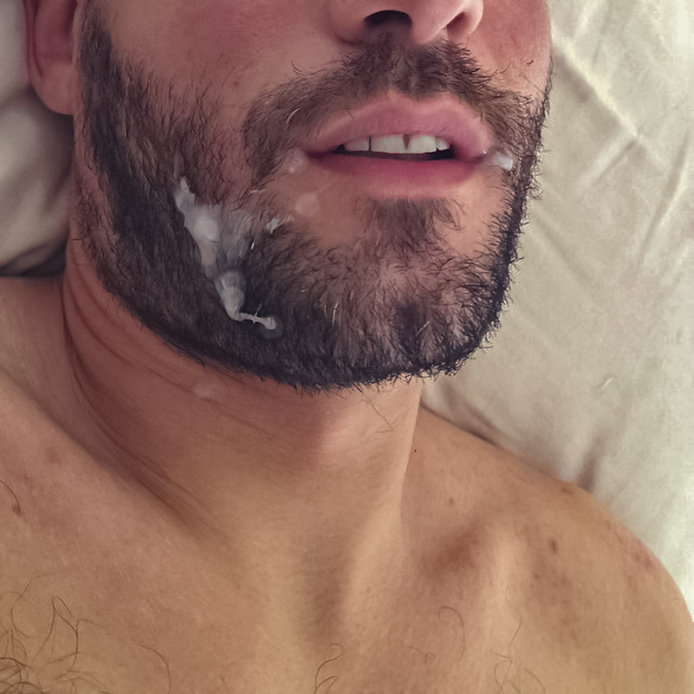 Bearded french stud cum explosion