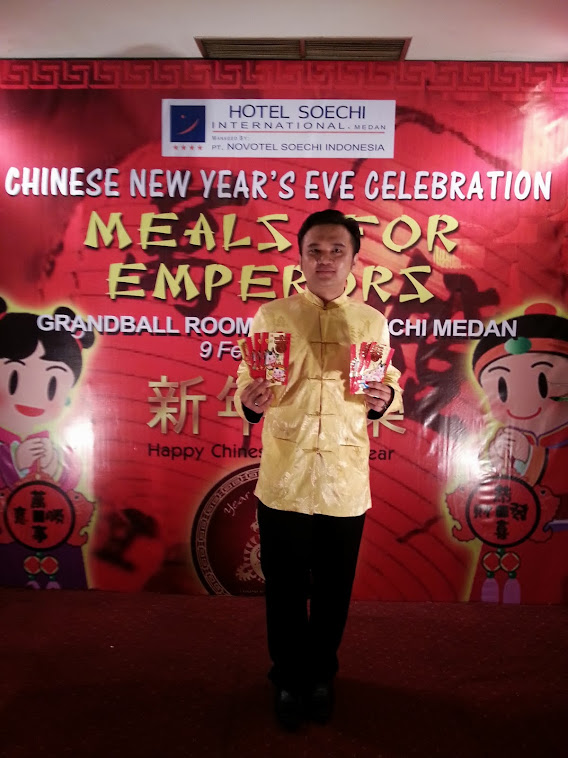 MC at  MEALS FOR EMPEROR - Chinese New Year's Eve 2564 Celebration
