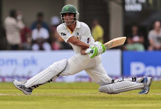 Younis Khan's century helps Pakistan come back on Day 1 of the first Test