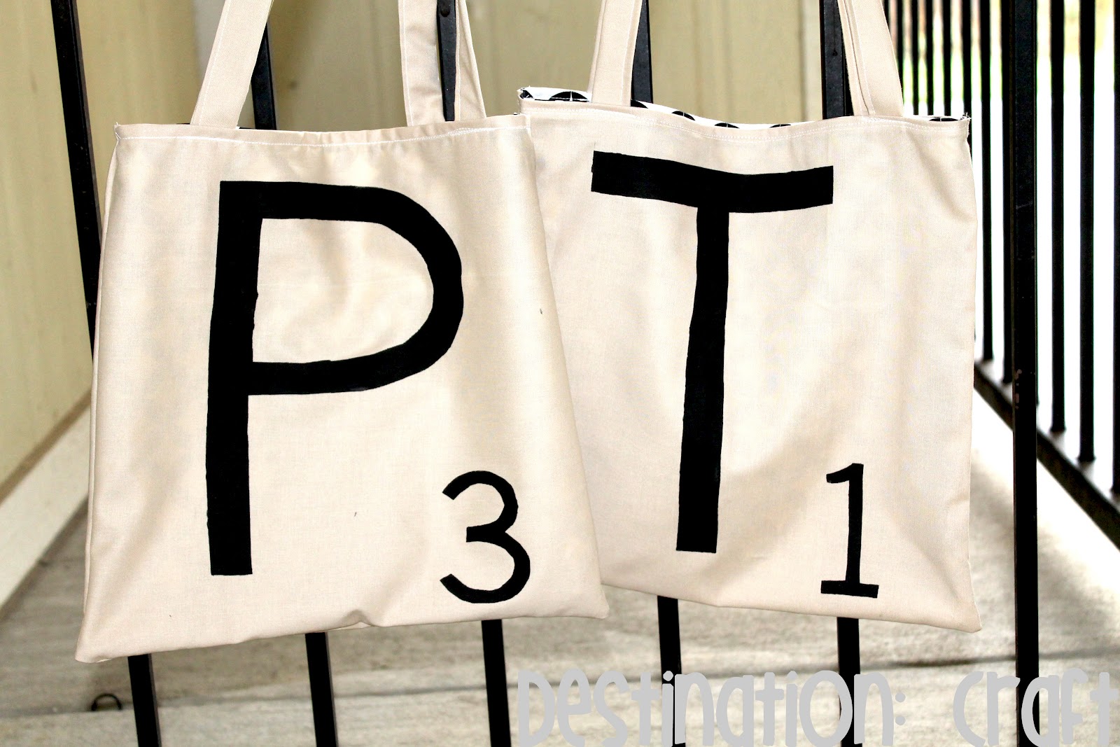 Destination Craft Simple Scrabble Bags {5 Easy Steps!}