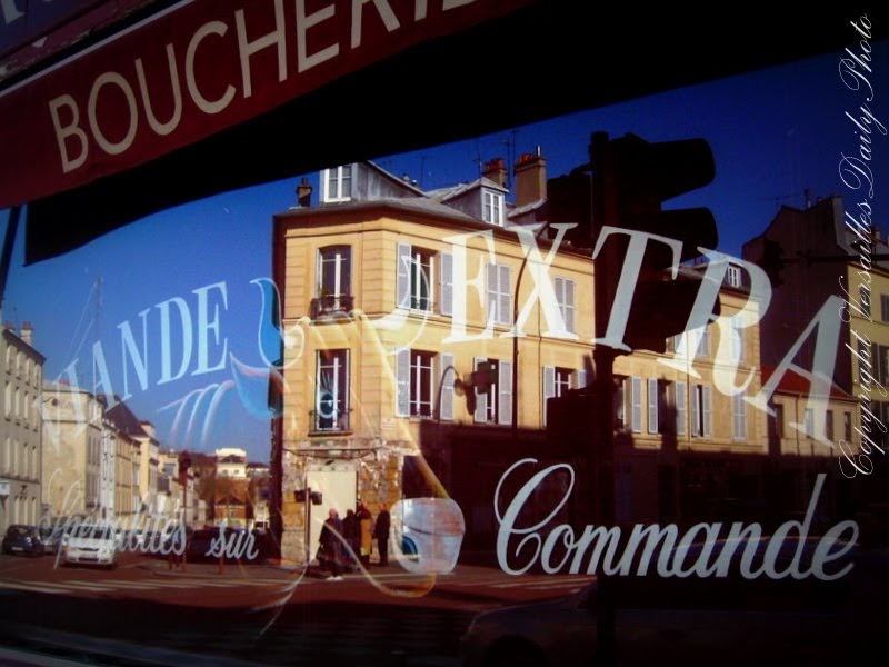 VersaillesDailyPhoto blog Weekend Reflections rue de Noaillesrue des