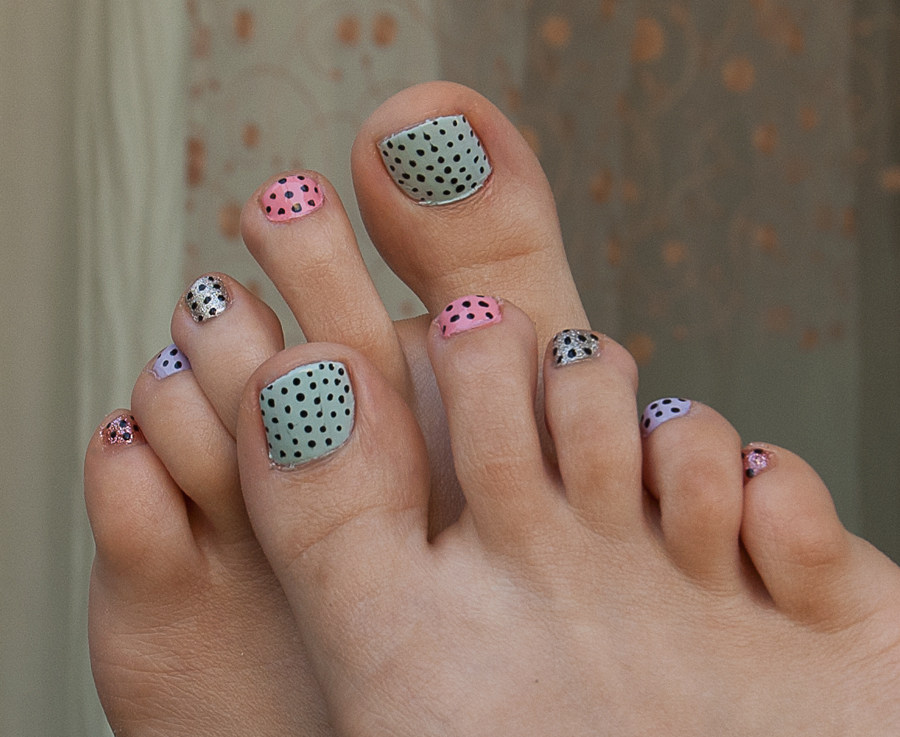 Oberflächlich Pastel Ombre & Polka Dot Toenails