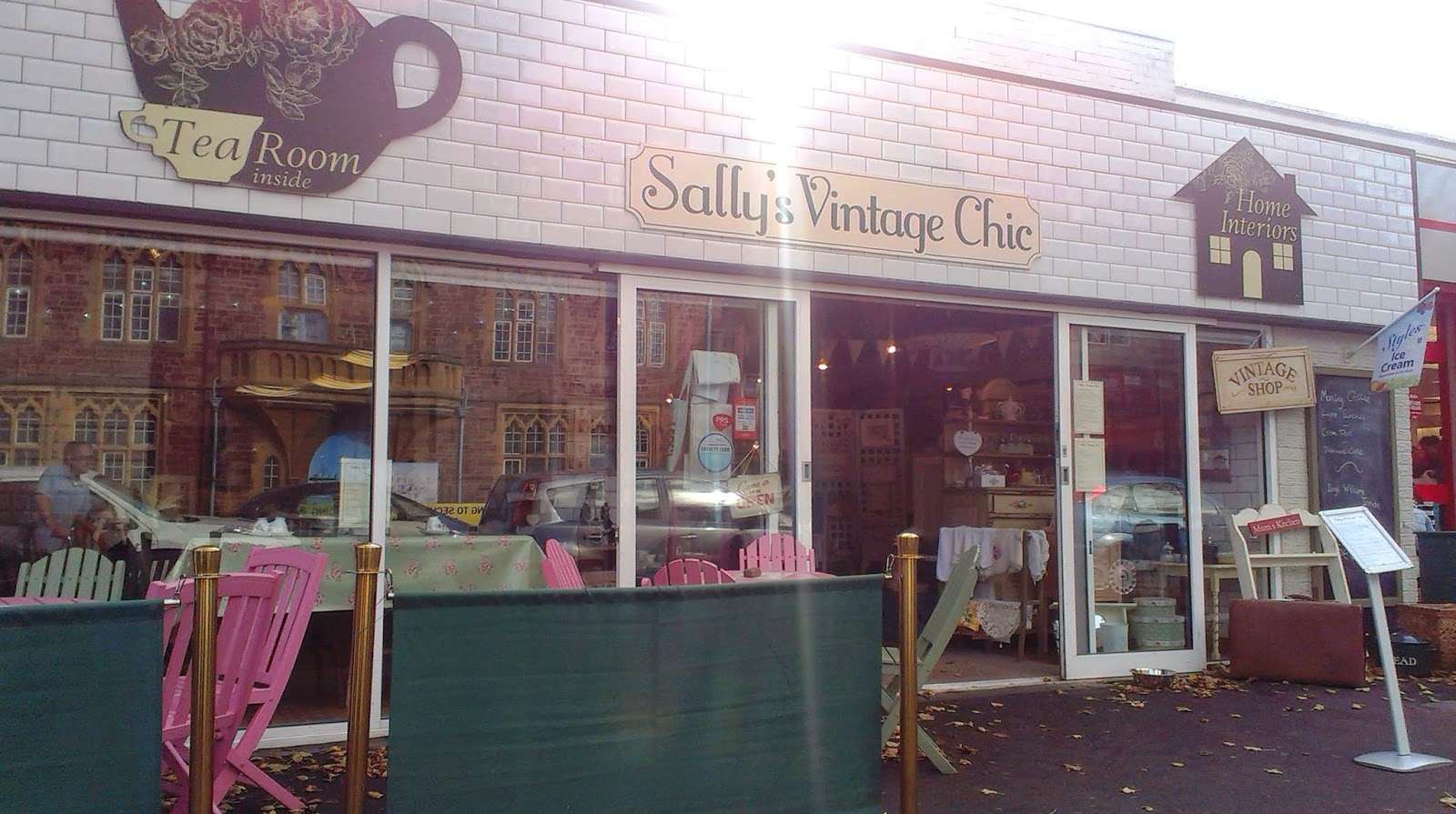 Sally Vintage Chic Cafe, Minehead