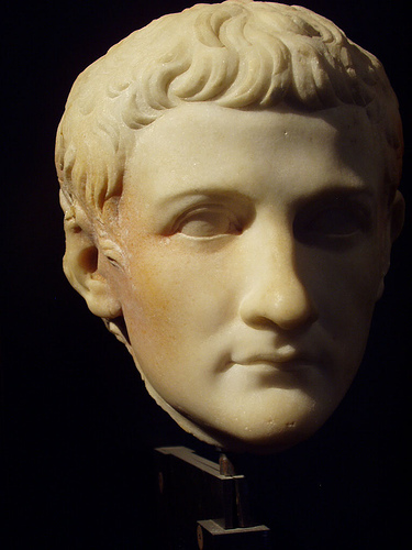 Kegilaan Caligula Kaisar Gila Kerajaan Roma