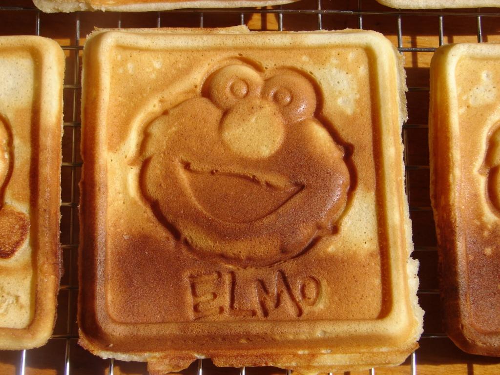 Nummy Kitchen Sesame Street Waffles