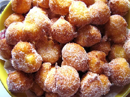 Zeppole.jpg