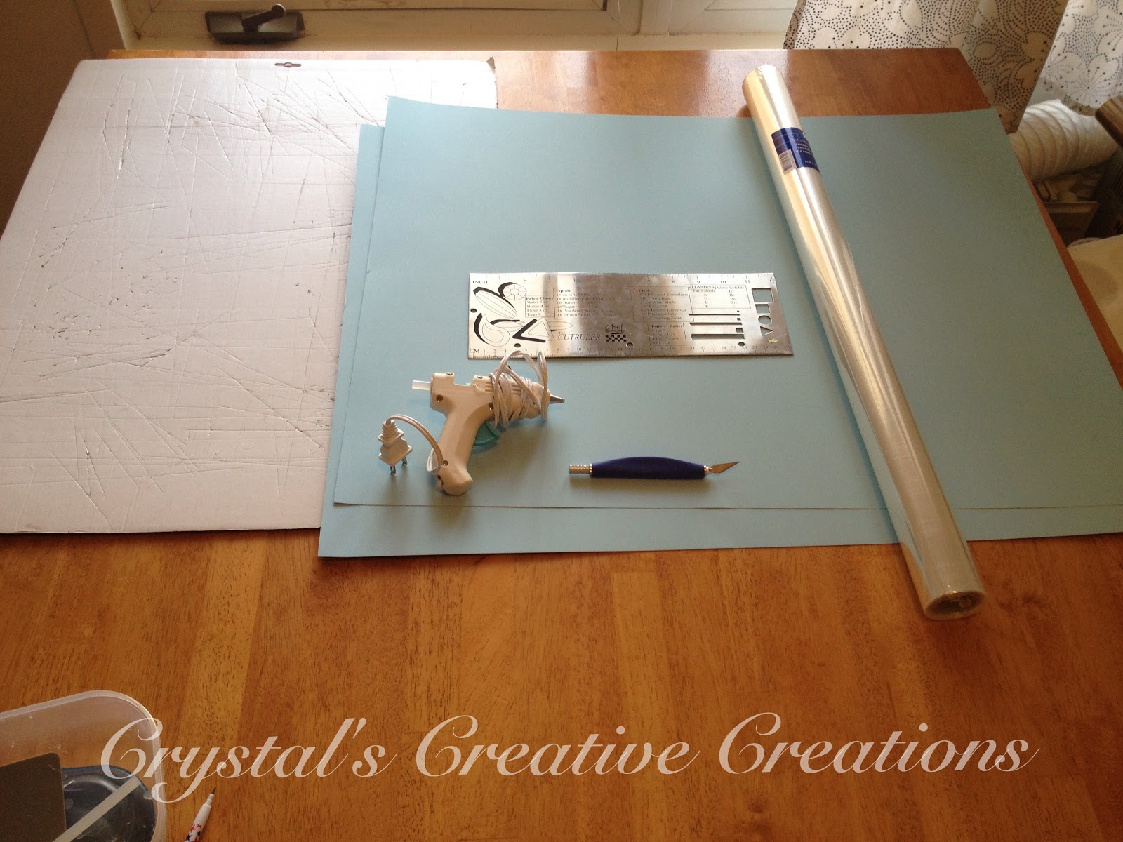 Crystal's Creative Creations How to Make your Own Cake/ Cupcake Box