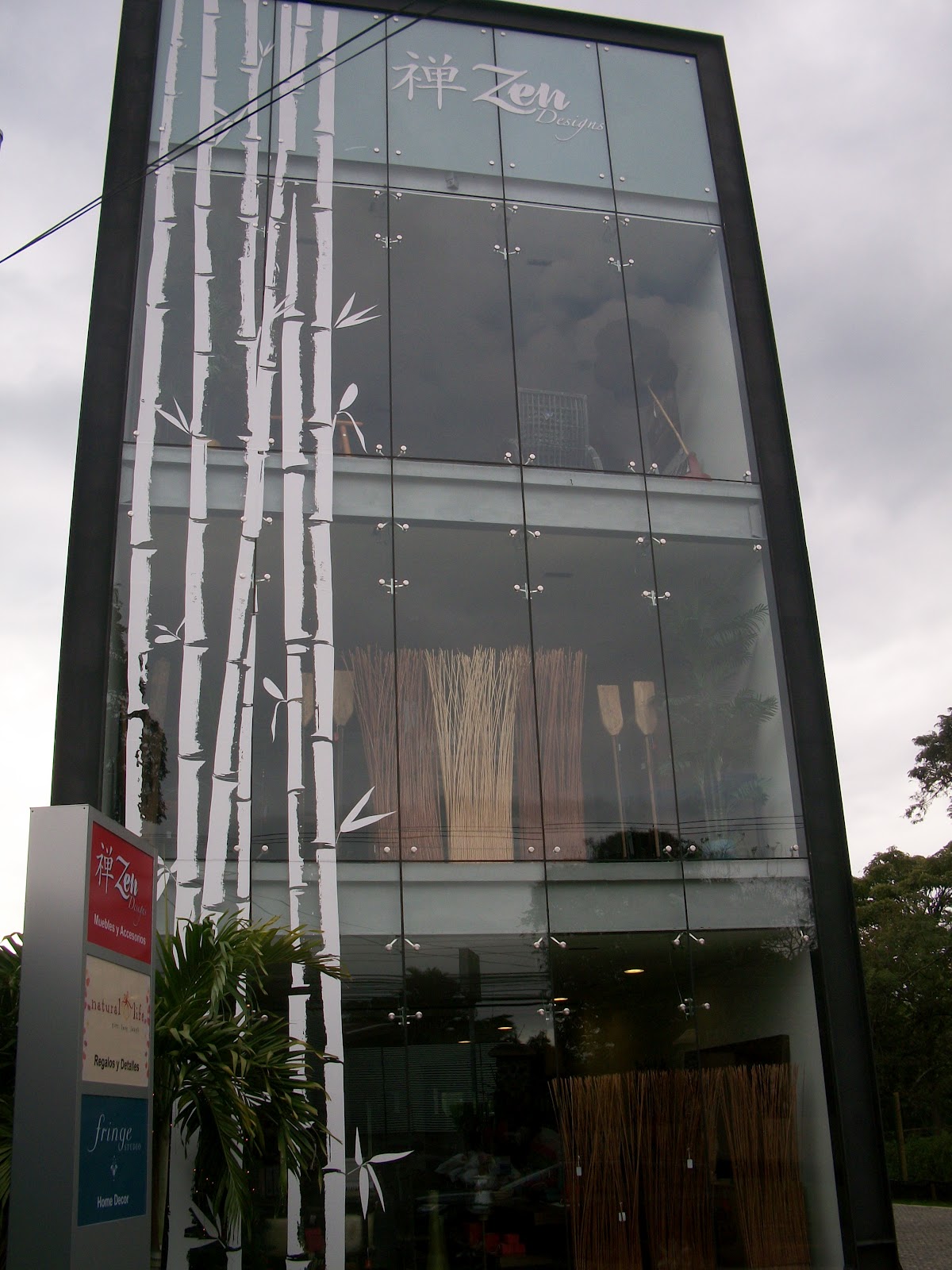 LIVING LIFE IN COSTA RICA blog FURNITURE Places•Where to find