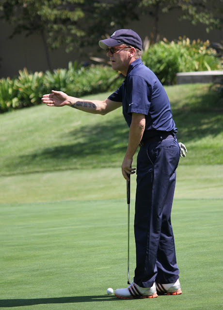 Kiefer Sutherland plays golf at The Academy of Television Arts & Sciences Foundation’s 13th Annual Primetime Emmy® Celebrity Tee-Off, played at Oakmont Country Club in Glendale, CA (September 10, 2012).