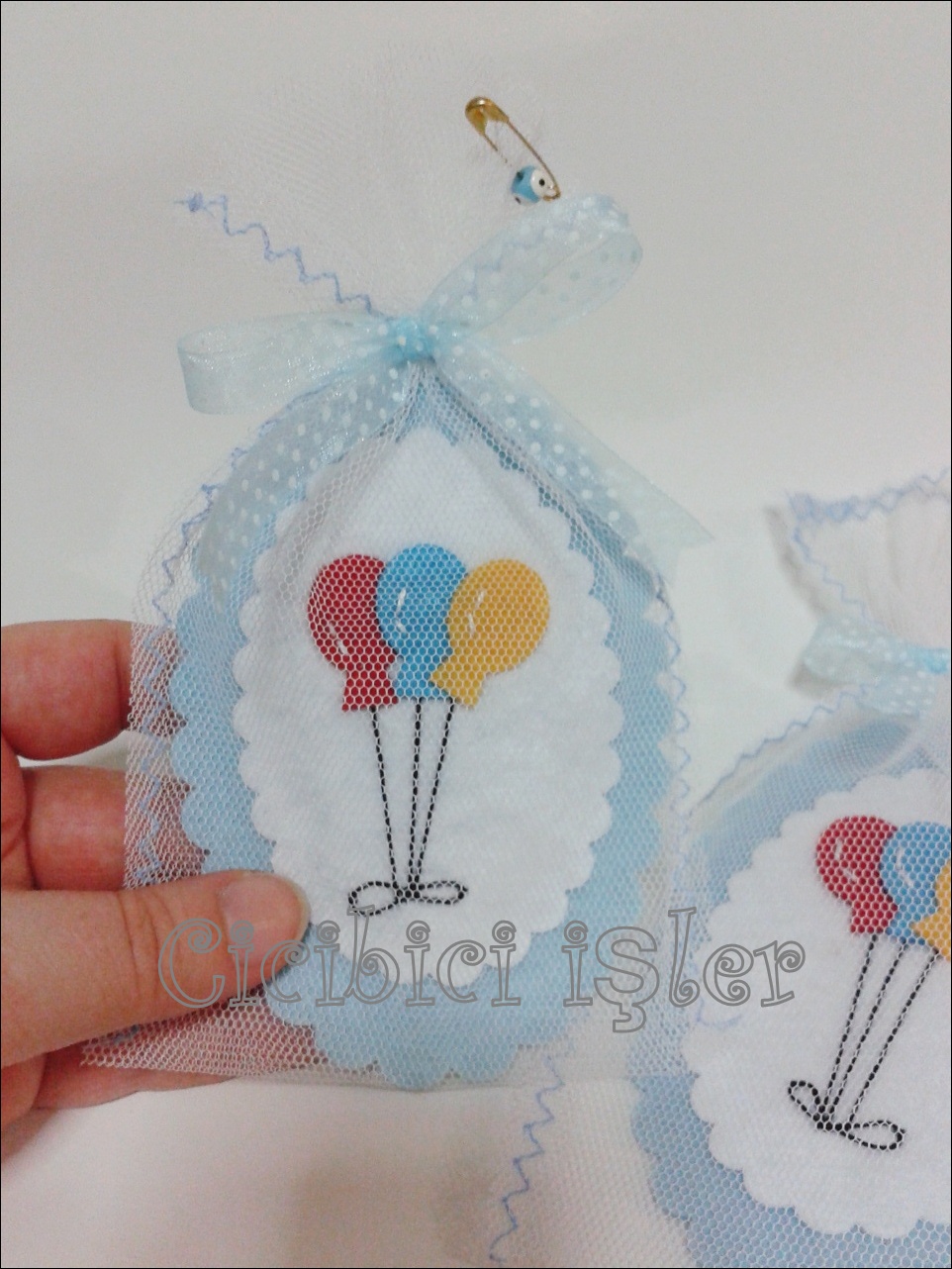 cicibici isler Keçe bebek Uçan balonlar