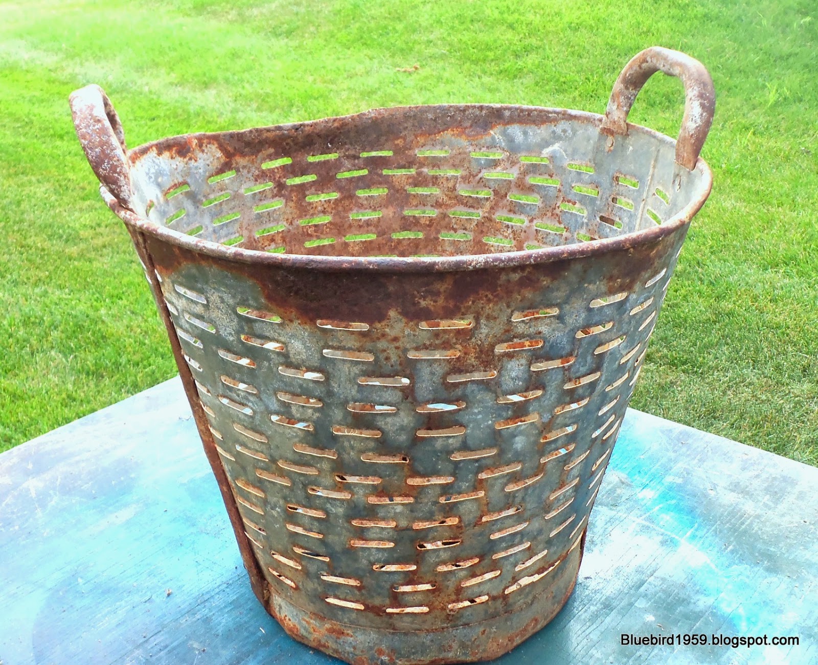 Bluebird1959 You Put the Suds in the (Olive) Bucket, Pt. 2