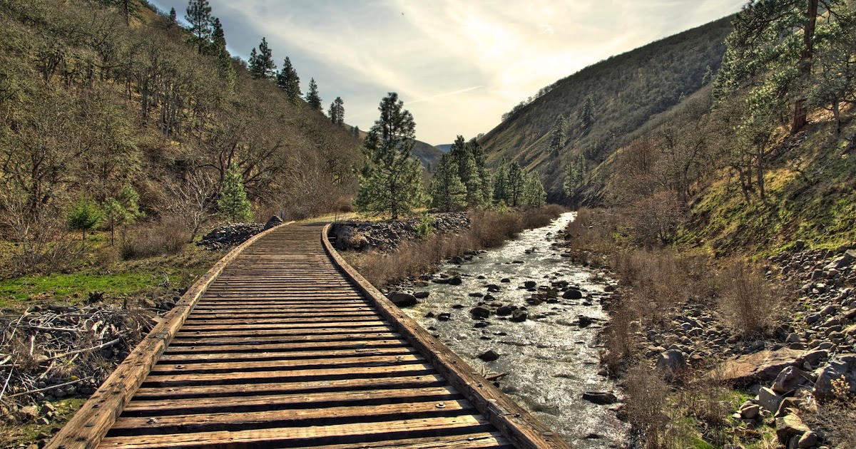 The Life and Travels of The Ellingers Klickitat Trail & Swale Canyon
