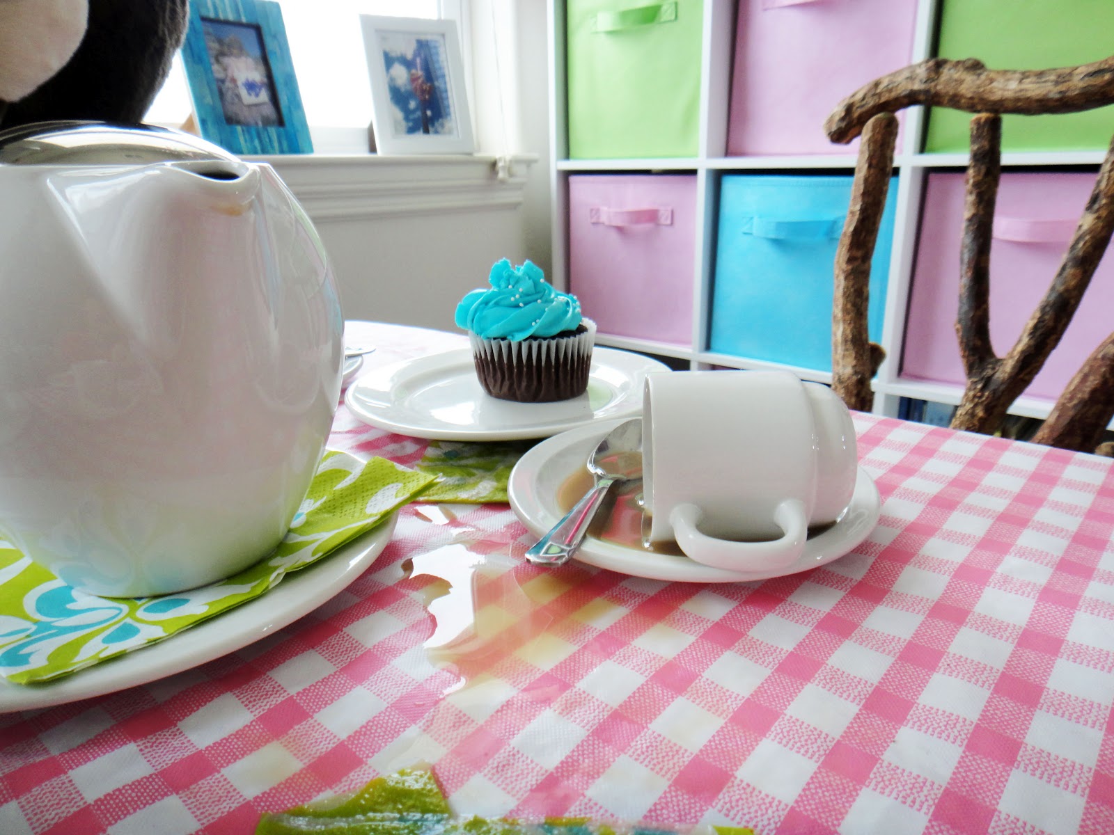 Worth Pinning Dollhouse Tea Party