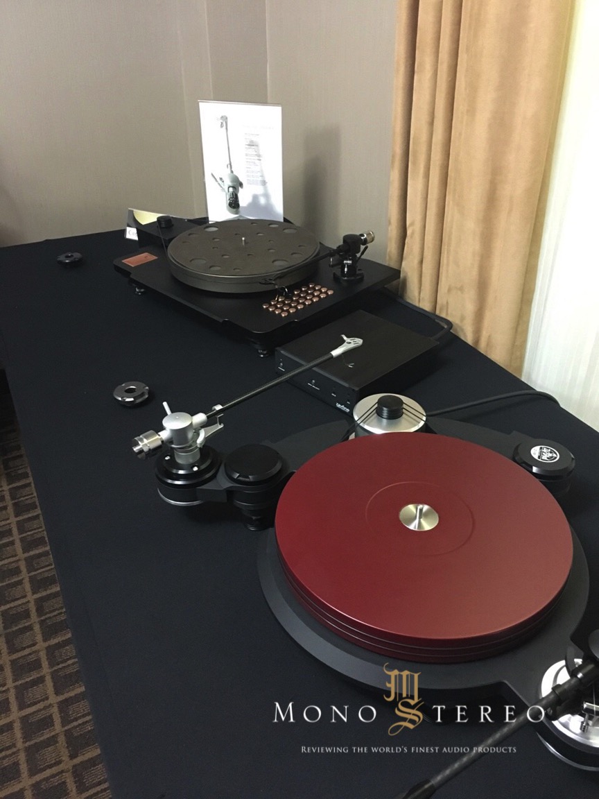 Zavfino 1877PHONO ZV5 Revolution Series turntable M & S Ultimate