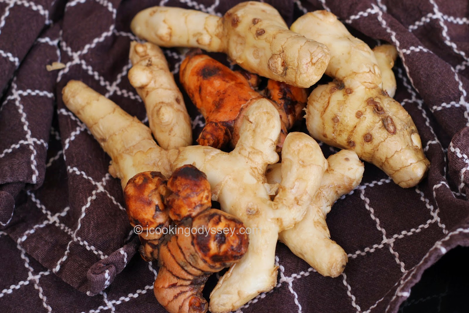 Instant Zero Oil Fresh Turmeric Pickle Lili Haldi nu Athanu J