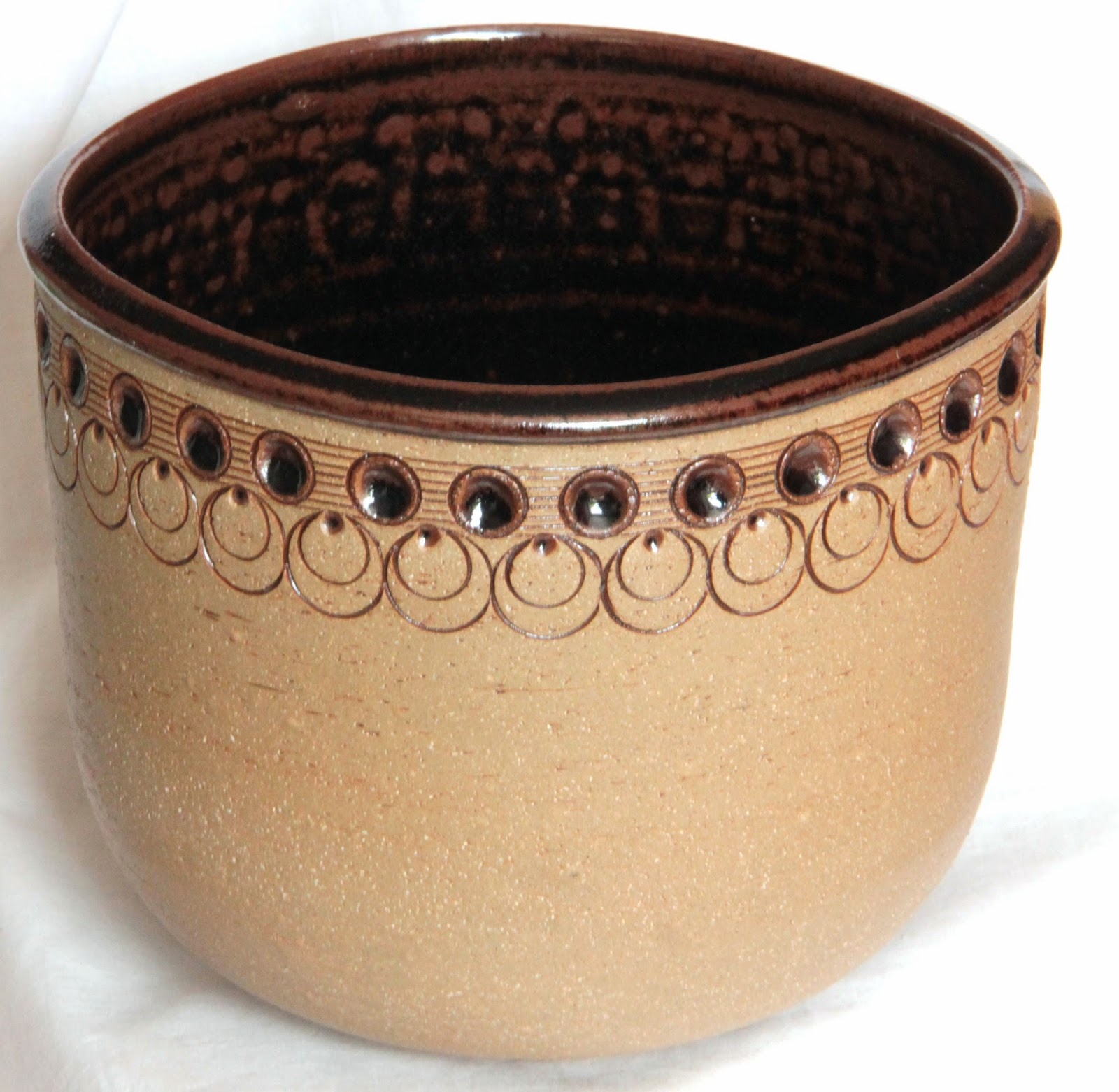 Curio Gifts Vintage Large Planter Jersey Pottery