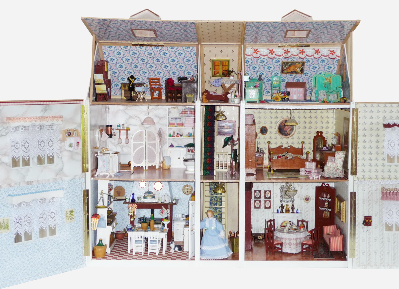 del prado dolls house
