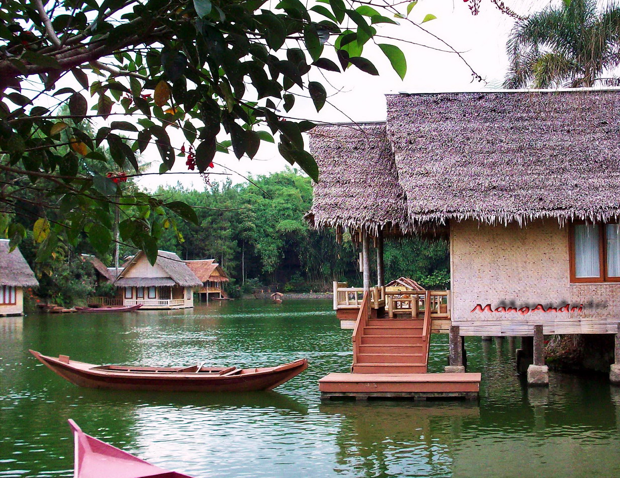 Pariwisata Indonesia: Wisata Keluarga Kampung Sampireun Garut Pariwisata Indonesia: Wisata Keluarga Kampung Sampireun Garut