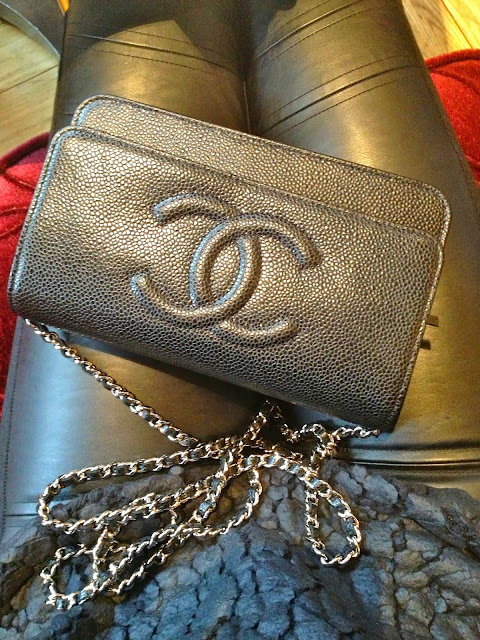 chanel, chanel bag, woc, wallet on chain, cos, cos jumper, leather leggings
