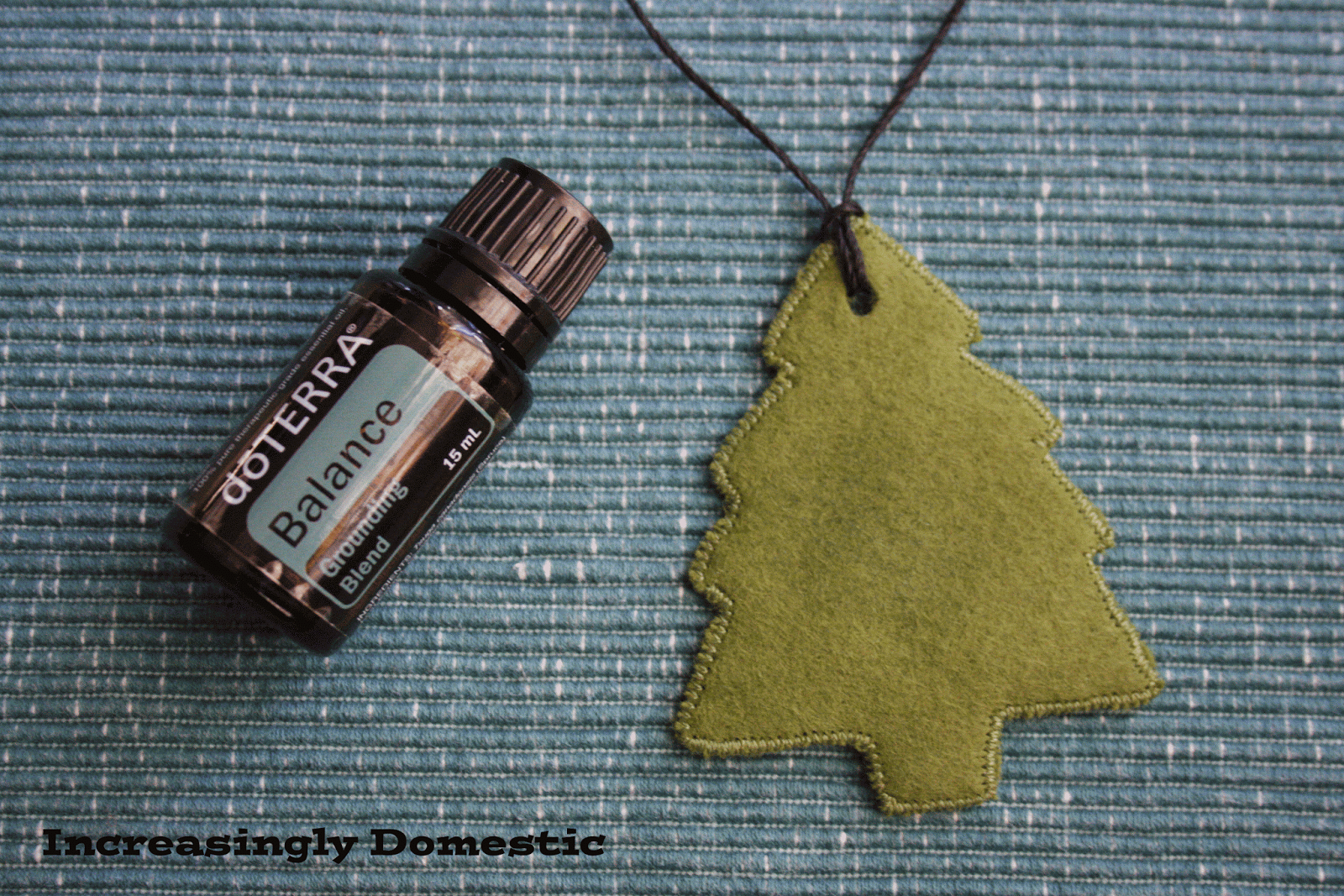 Increasingly Domestic {DIY} Essential Oil Car Diffuser