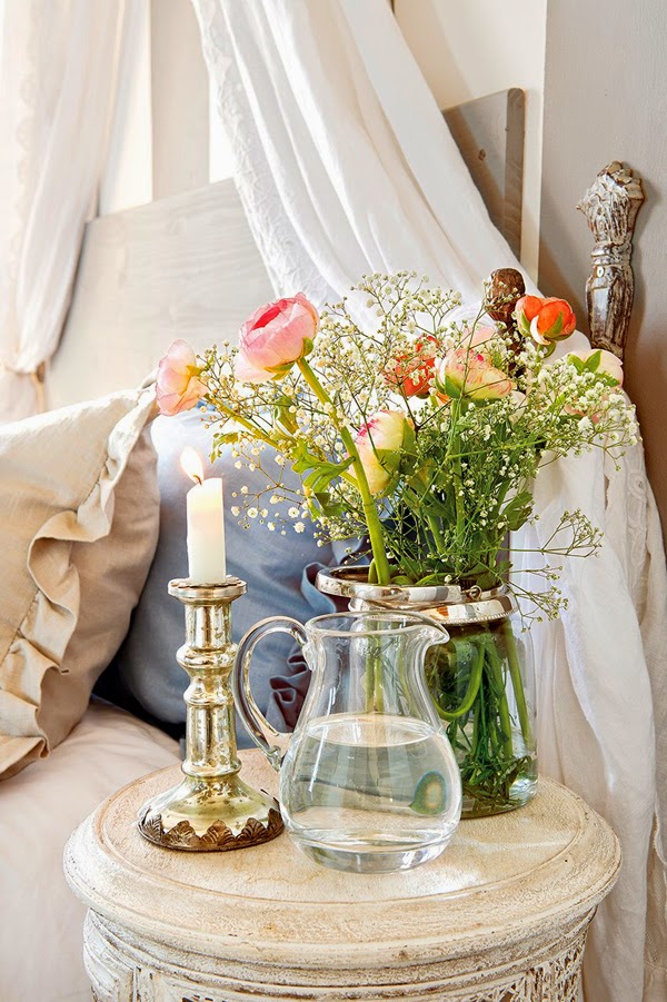 decordemon: A romantic country house with classic style.