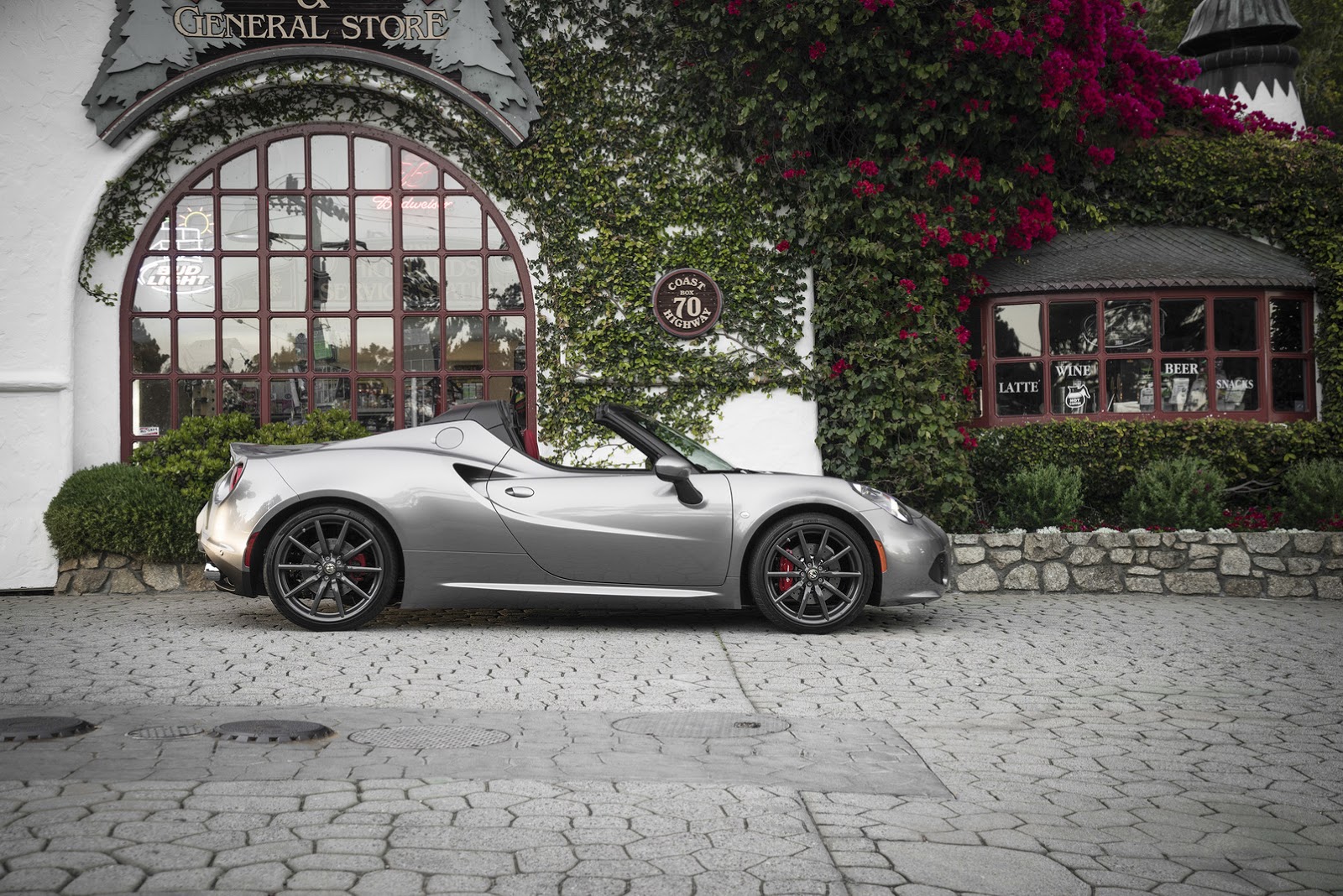 Alfa-Romeo-4C-Spider-216.jpg