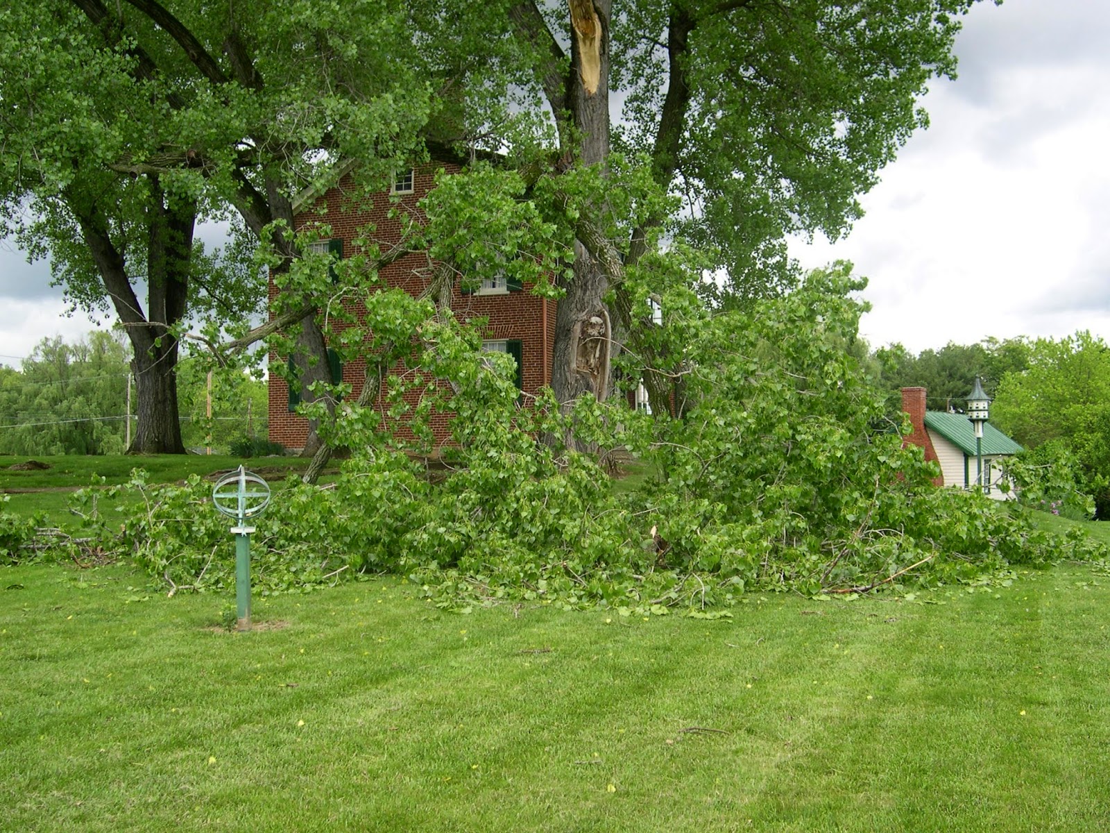 Groshs Lawn Service Tree Storm Damage Clean Up Hagerstown Md