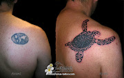 tatouage homme sur le ventre : 2Pac pac tatouage homme