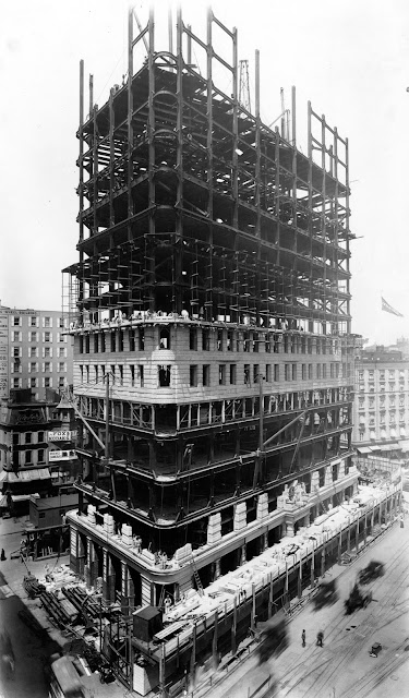 Stunning Image of Flatiron Building in 1902 