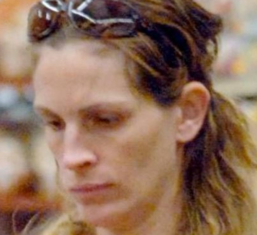 how old is actress julia roberts the sizzling mess pretty woman my ass how old is actress julia roberts the sizzling mess pretty woman my ass