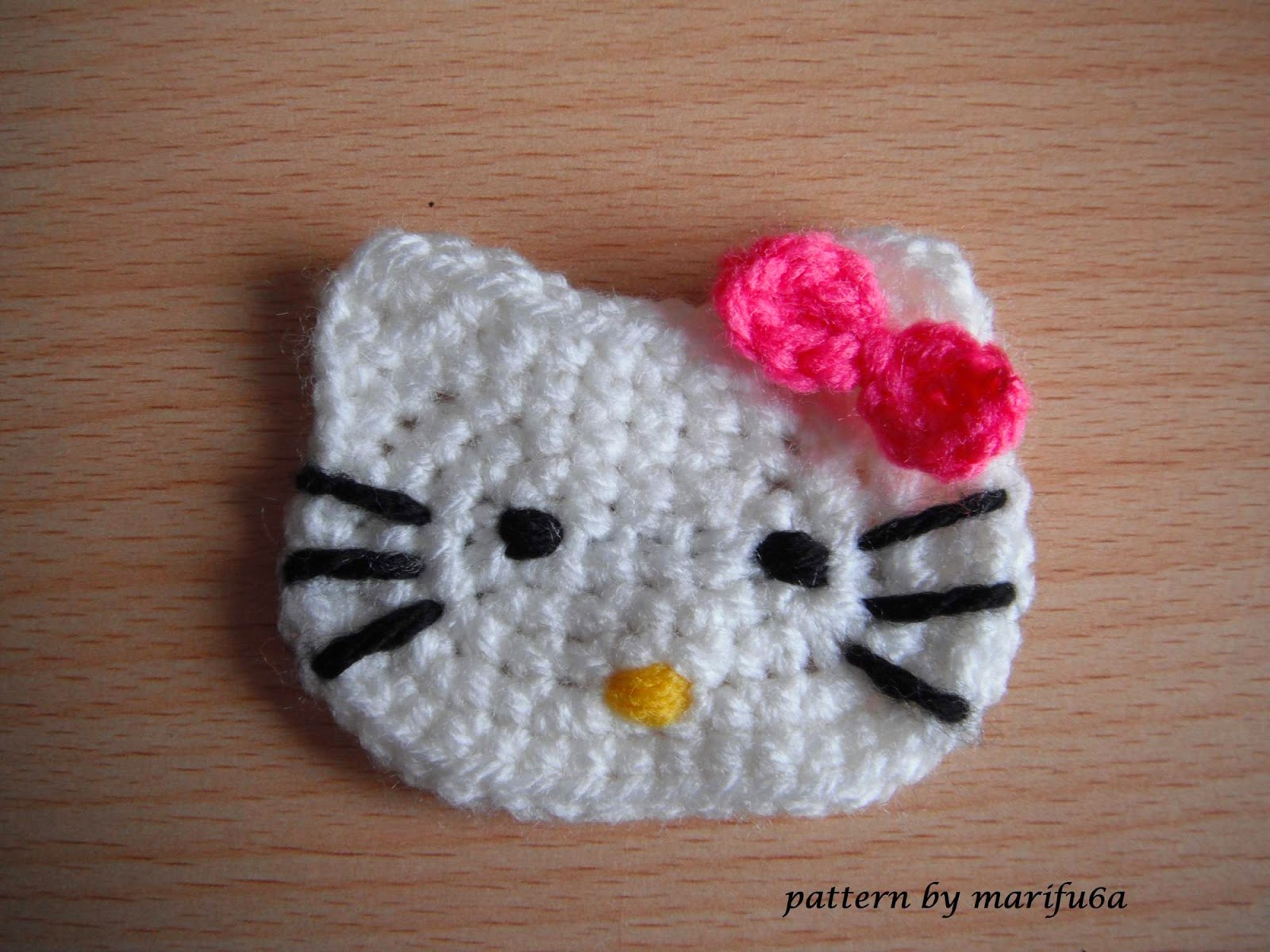 Free crochet patterns and video tutorials: how to crochet hello kitty