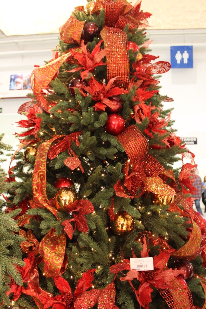 Decormagia: Por que optar pelo aluguel de árvore de Natal?