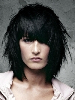 Tunsori care ascund defectele fetei