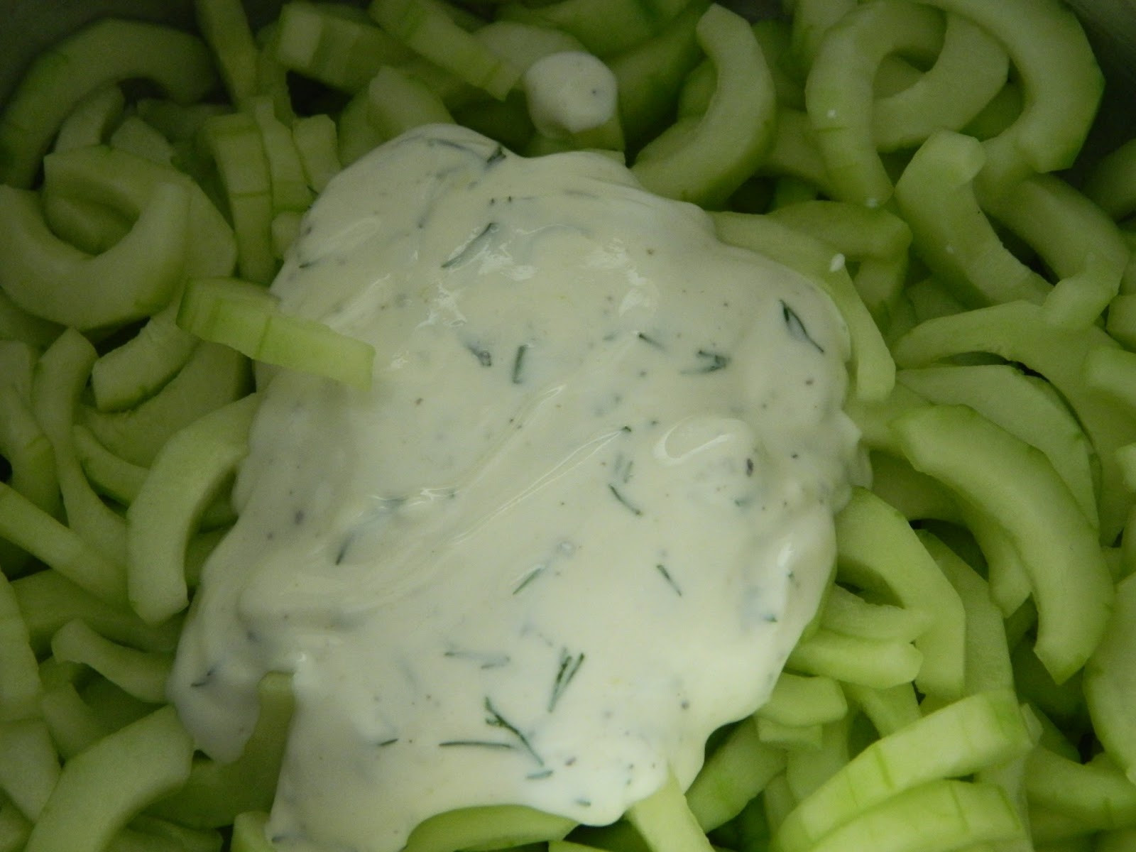 Hawes Mom Cucumber Dill Greek Yogurt Salad