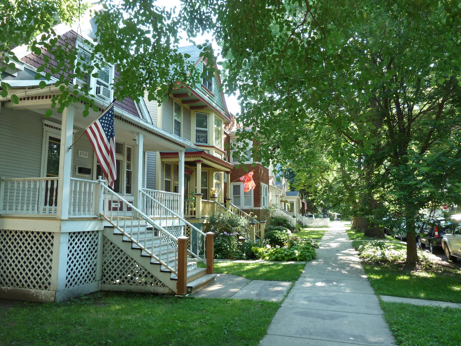The Chicago Real Estate Local Wall Street Journal says Mortgage rates hit record low (but does