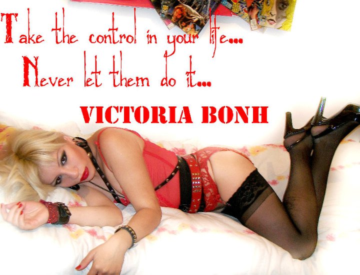 ...Victoria Bonh...