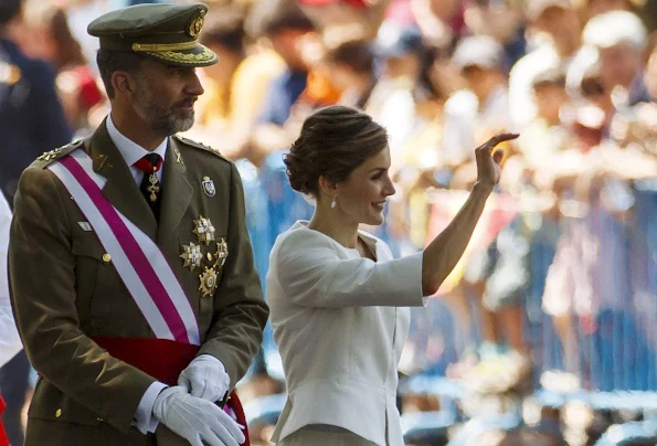 Spanish Royals attended the 2015 Armed Forces Day at Plaza de la Lealtad